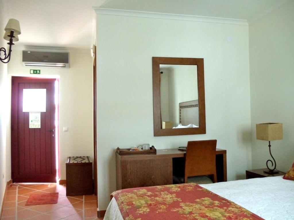 Casa Do Largo - Golega - Turismo De Habitacao Otel Oda fotoğraf